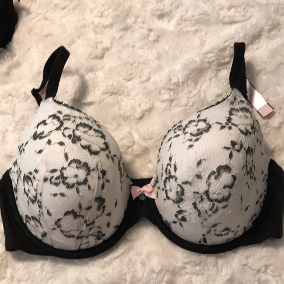 NWT Victoria’s Secret bra size 36D - Picture 1 of 6